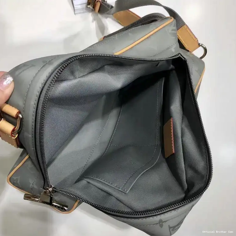 Official Brother Sam Bags 19T1L0590 LV 0824